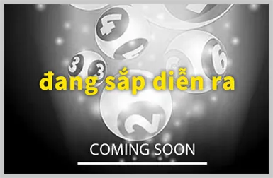 Bàn Sic Bo với bộ ba xúc xắc và các ô cược